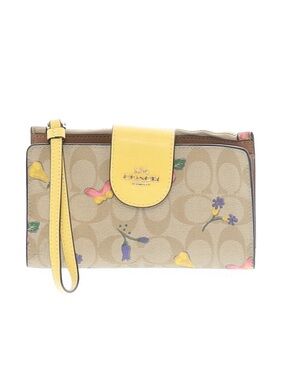 Coach Tech Wallet in Signature Canvas with Dreamy Veggie Print EUC